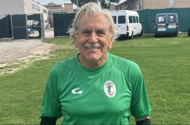 是否能踢完, 一场正式比 是否能踢完, 一场正式比