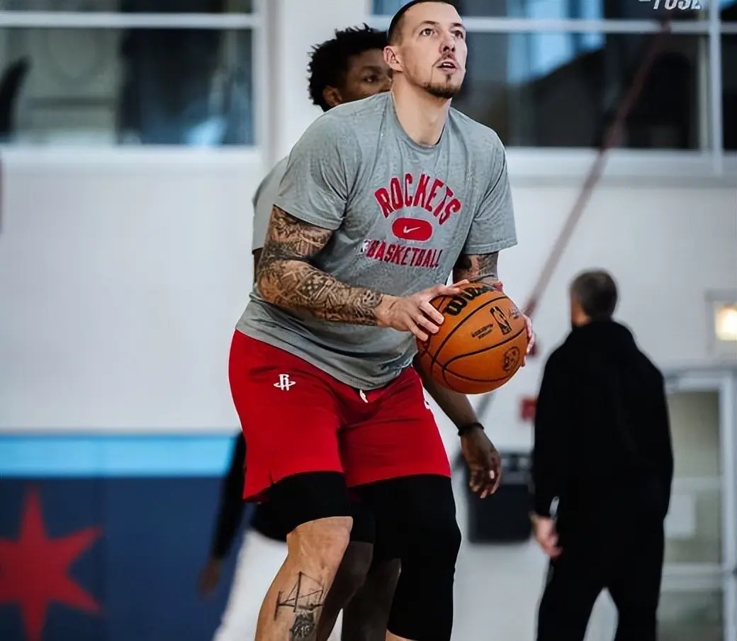 MCNYQ, 还是没有给, 赛他们仍是